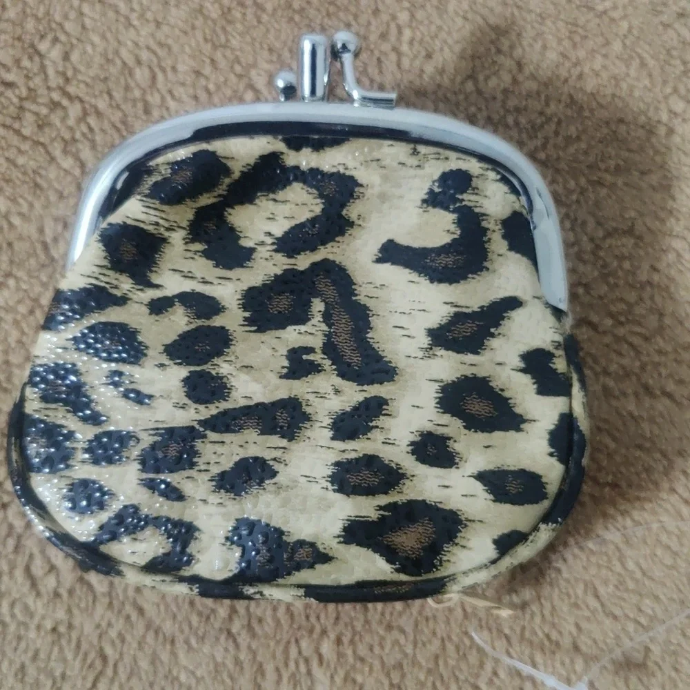 Leopard Print Key & Card Holder — 4